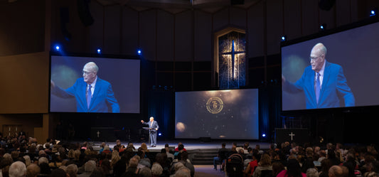 North Phoenix Baptist Church Sees the Light with Severtson Projection Screens for 75th Anniversary